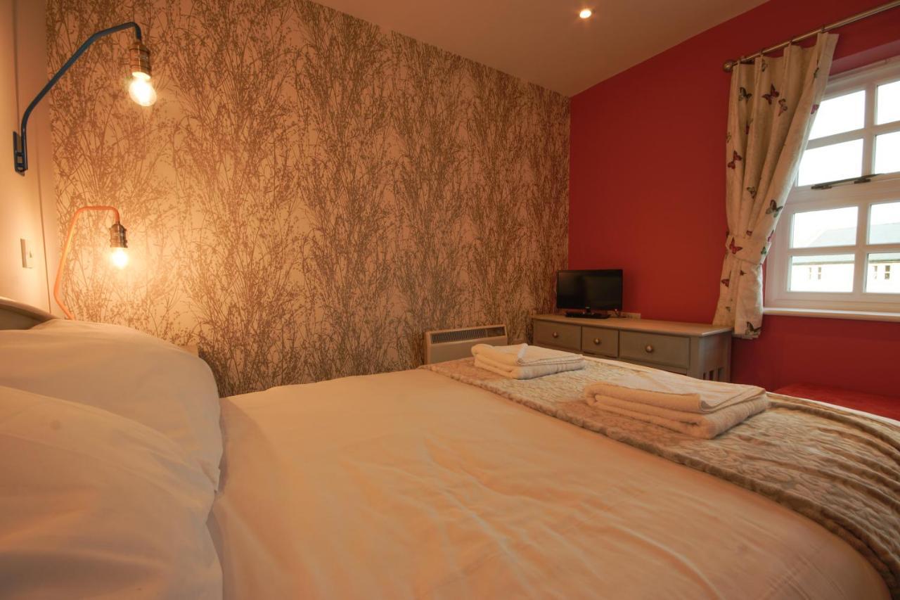 Peveril Cottage - Darwin Lake Holiday Village ماتلوك المظهر الخارجي الصورة